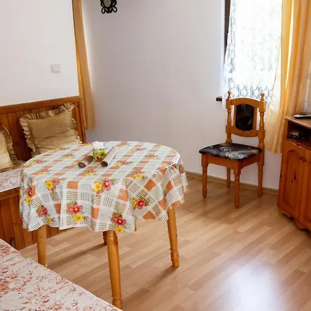 R. Dermendzhiev * Melnik (Blagoevgrad)