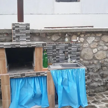 R. Dermendzhiev アパート