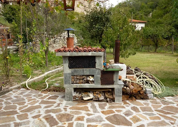 R. Dermendzhiev * Melnik (Blagoevgrad)